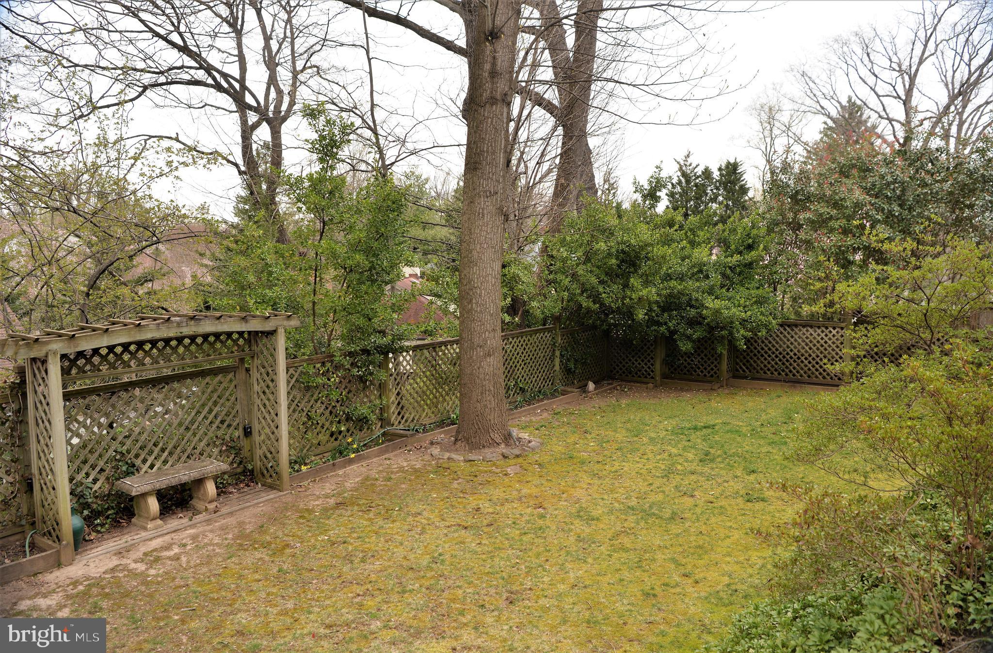 LEE HEIGHTS - Residential