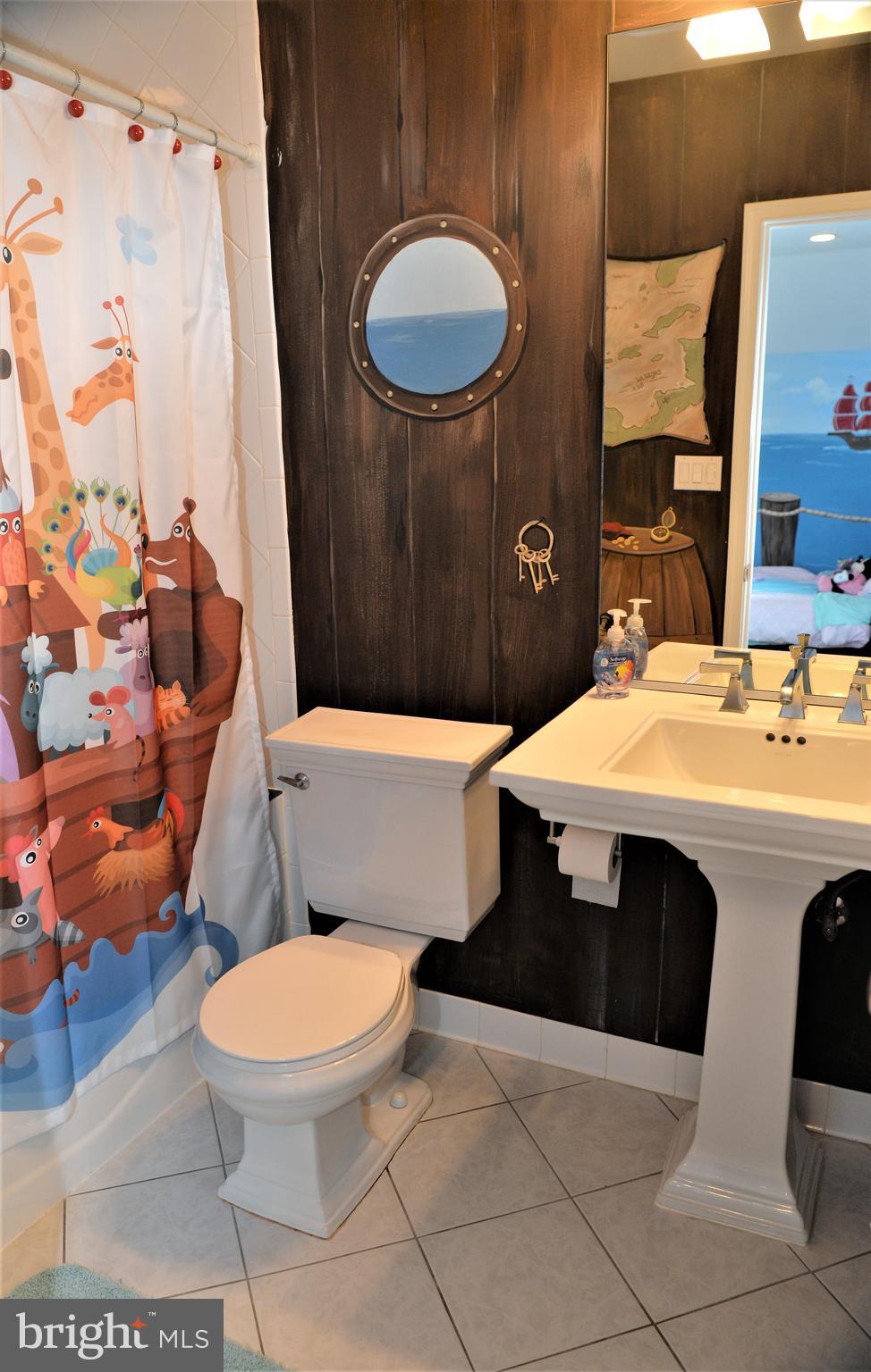 LEE HEIGHTS - Residential