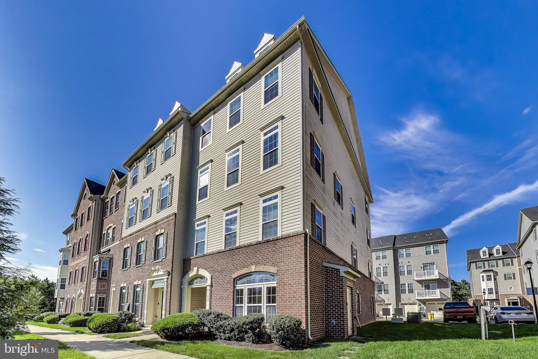 RED OAK CROSSING - Residential