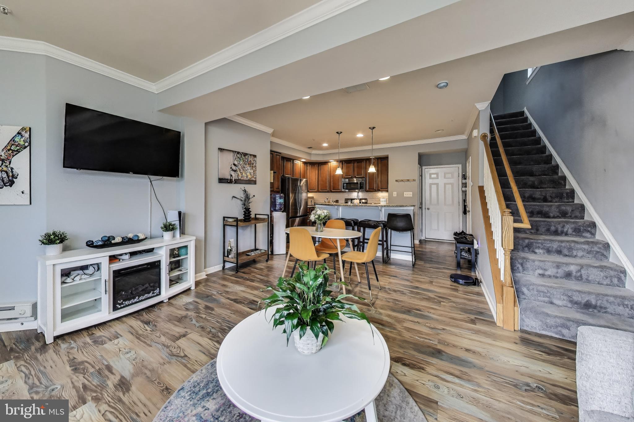 RED OAK CROSSING - Residential