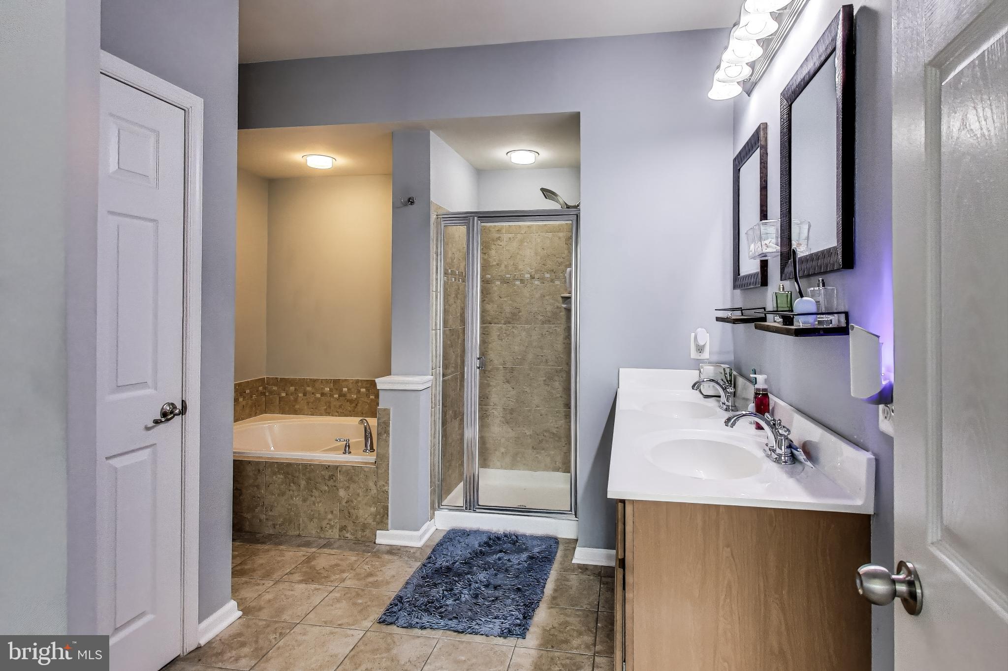 RED OAK CROSSING - Residential