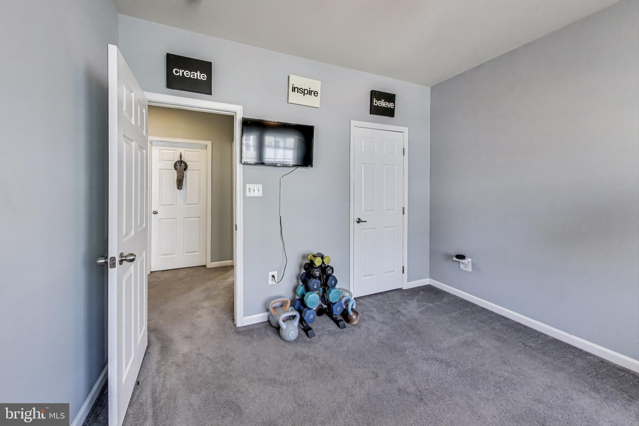 RED OAK CROSSING - Residential