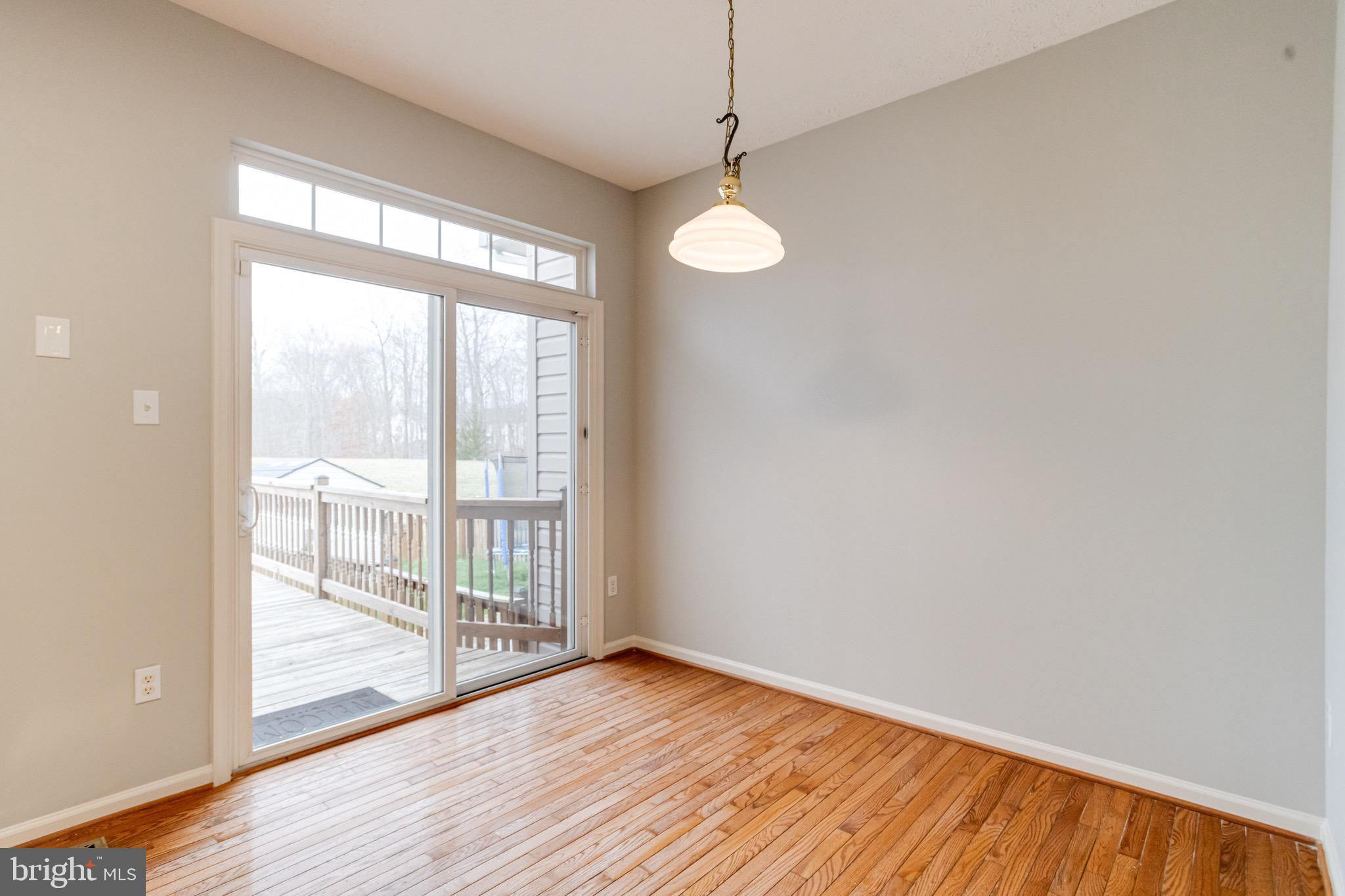 HOLLY WOODS - Residential