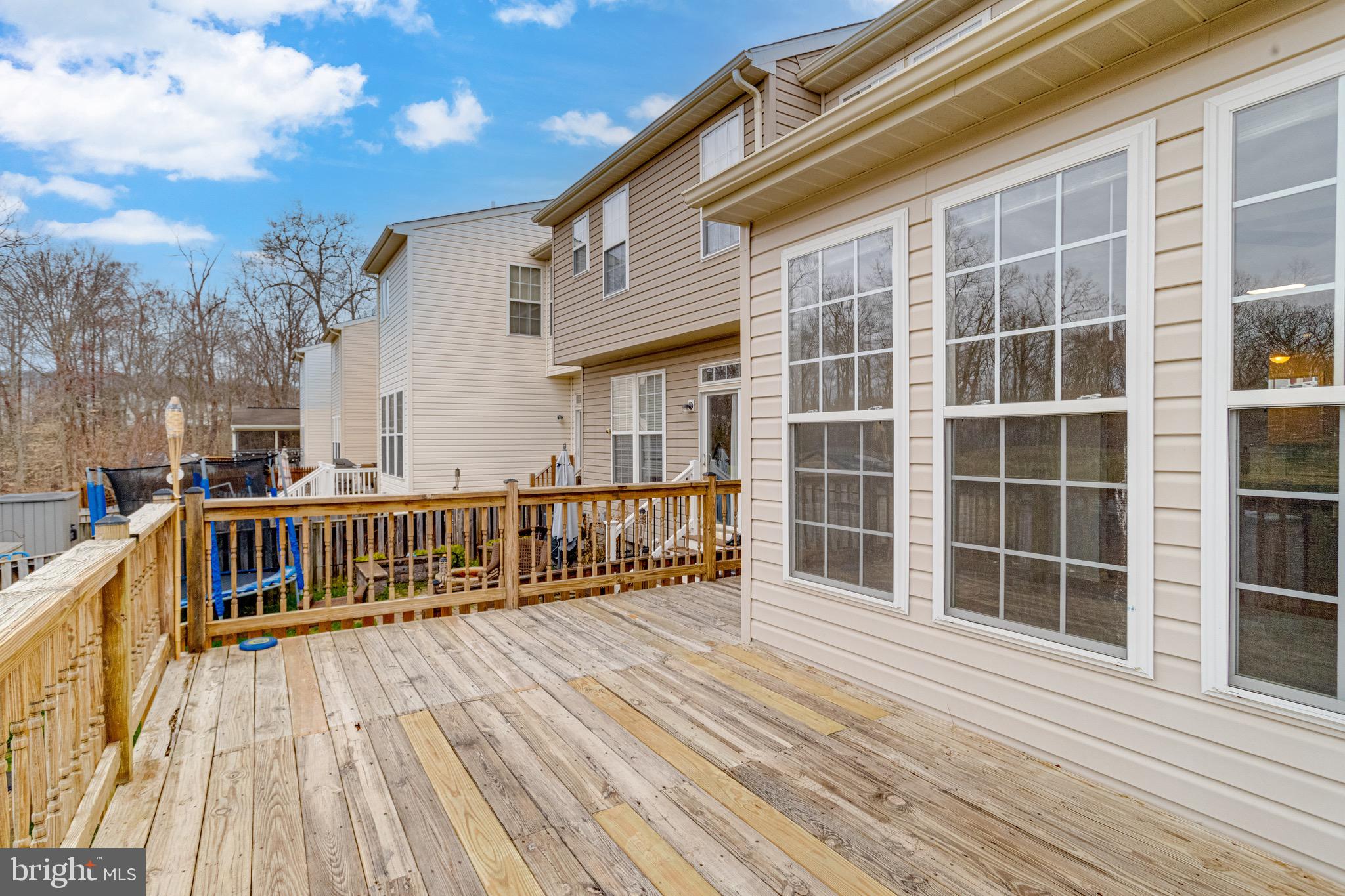 HOLLY WOODS - Residential