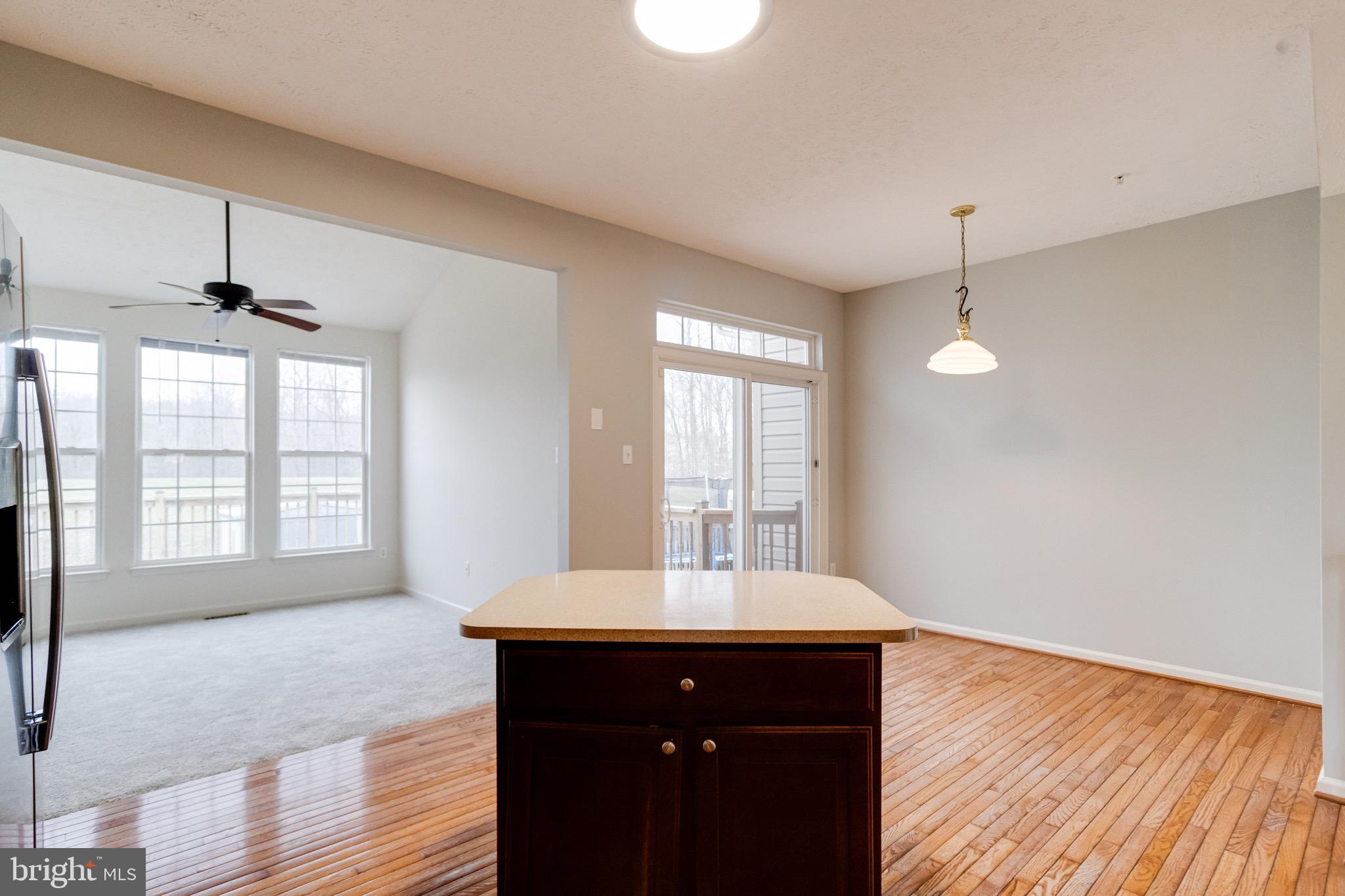 HOLLY WOODS - Residential