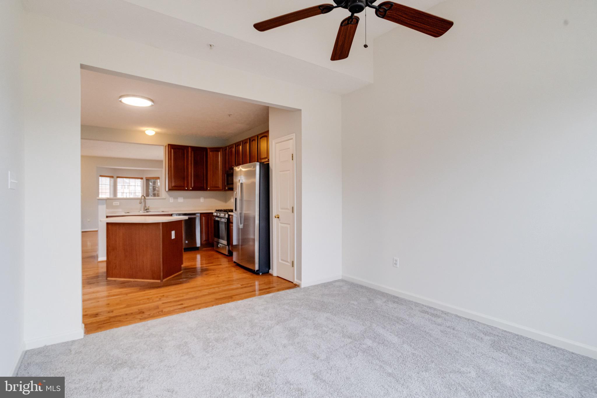 HOLLY WOODS - Residential