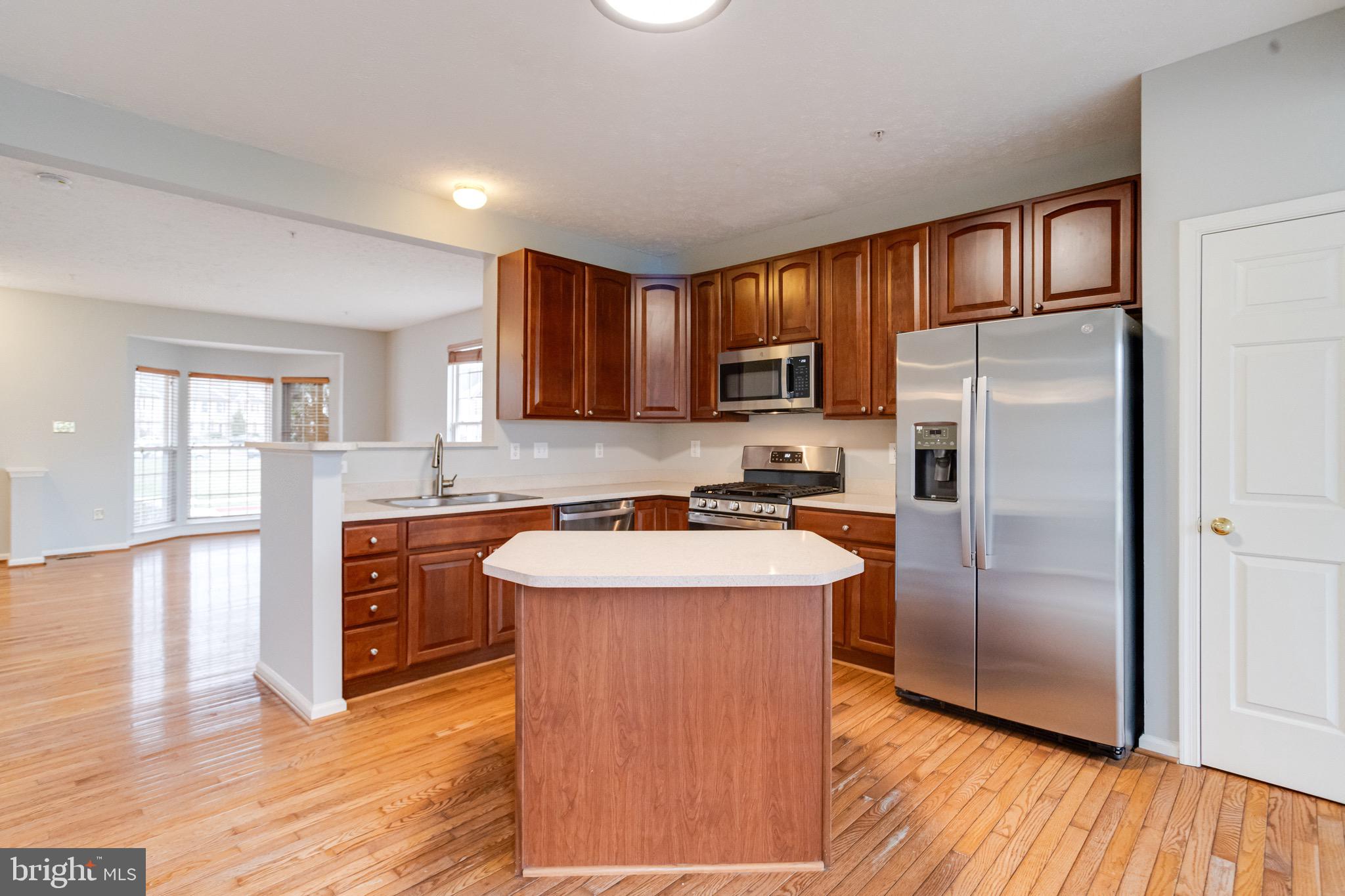 HOLLY WOODS - Residential