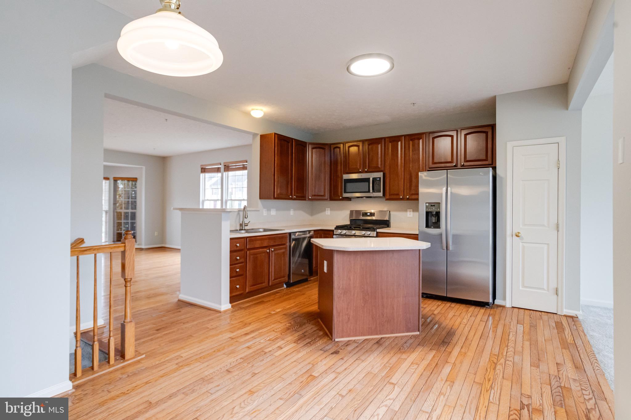 HOLLY WOODS - Residential