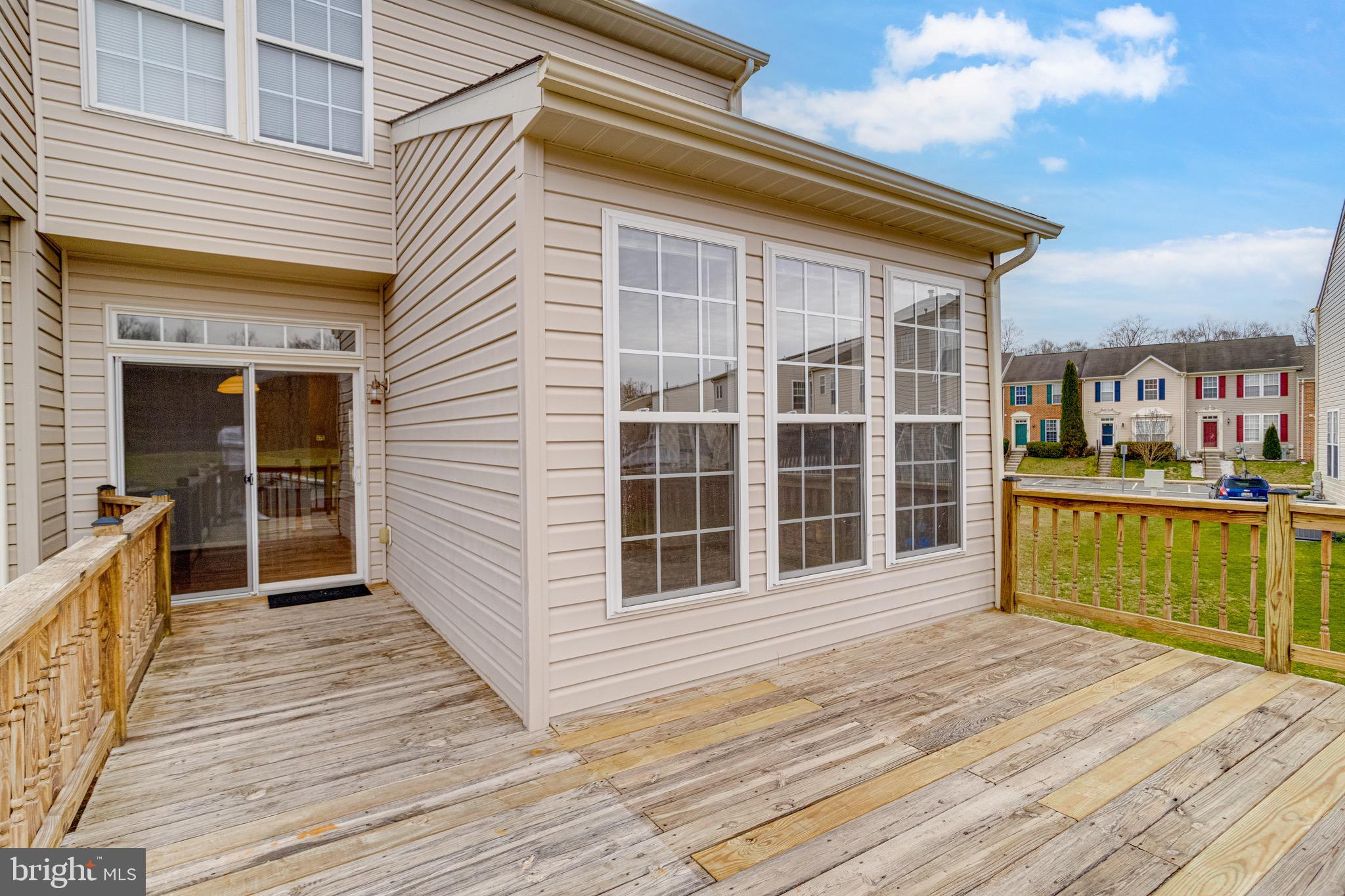 HOLLY WOODS - Residential