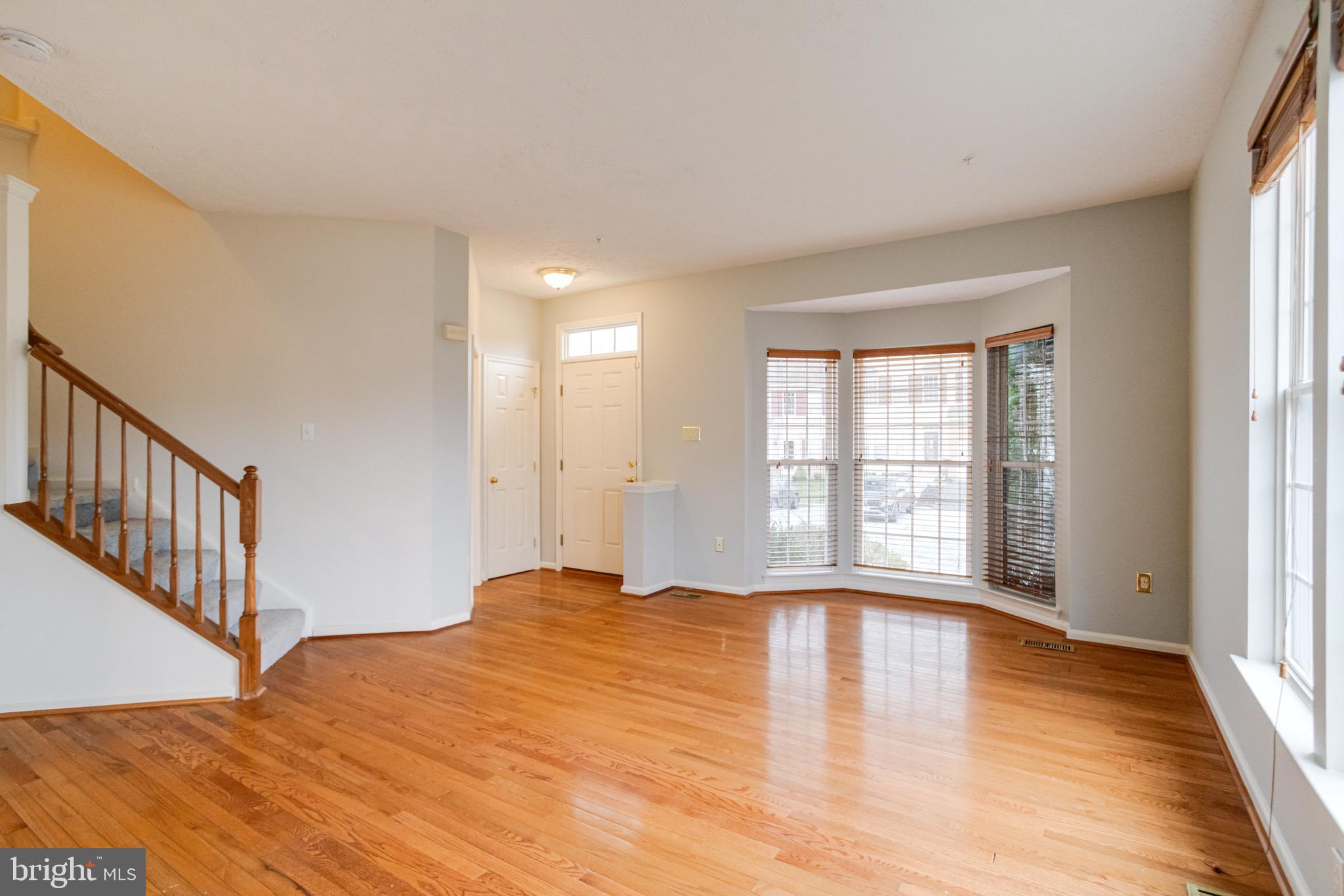 HOLLY WOODS - Residential