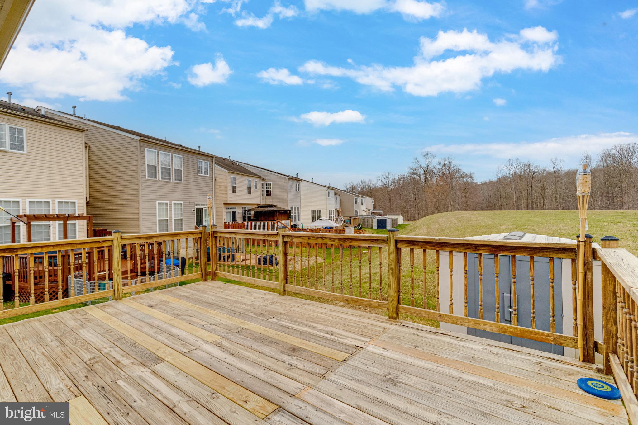 HOLLY WOODS - Residential