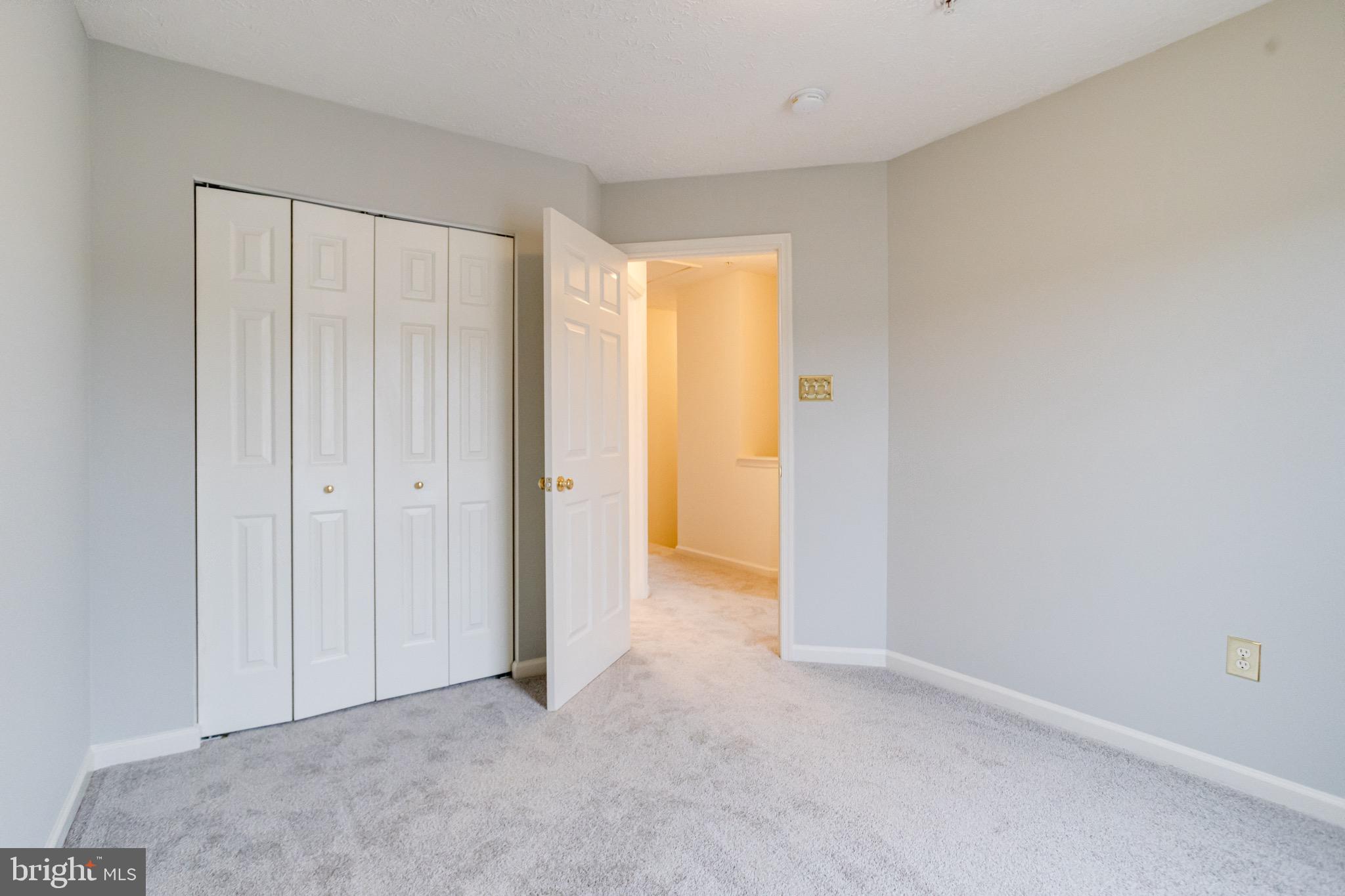 HOLLY WOODS - Residential