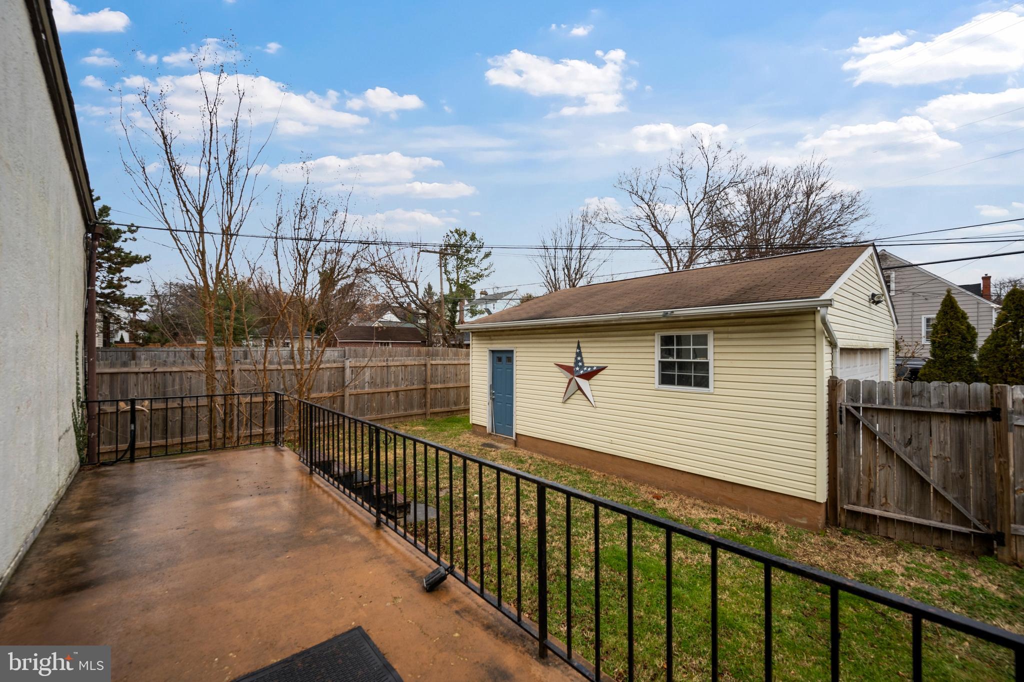 PARKVILLE - Residential Lease