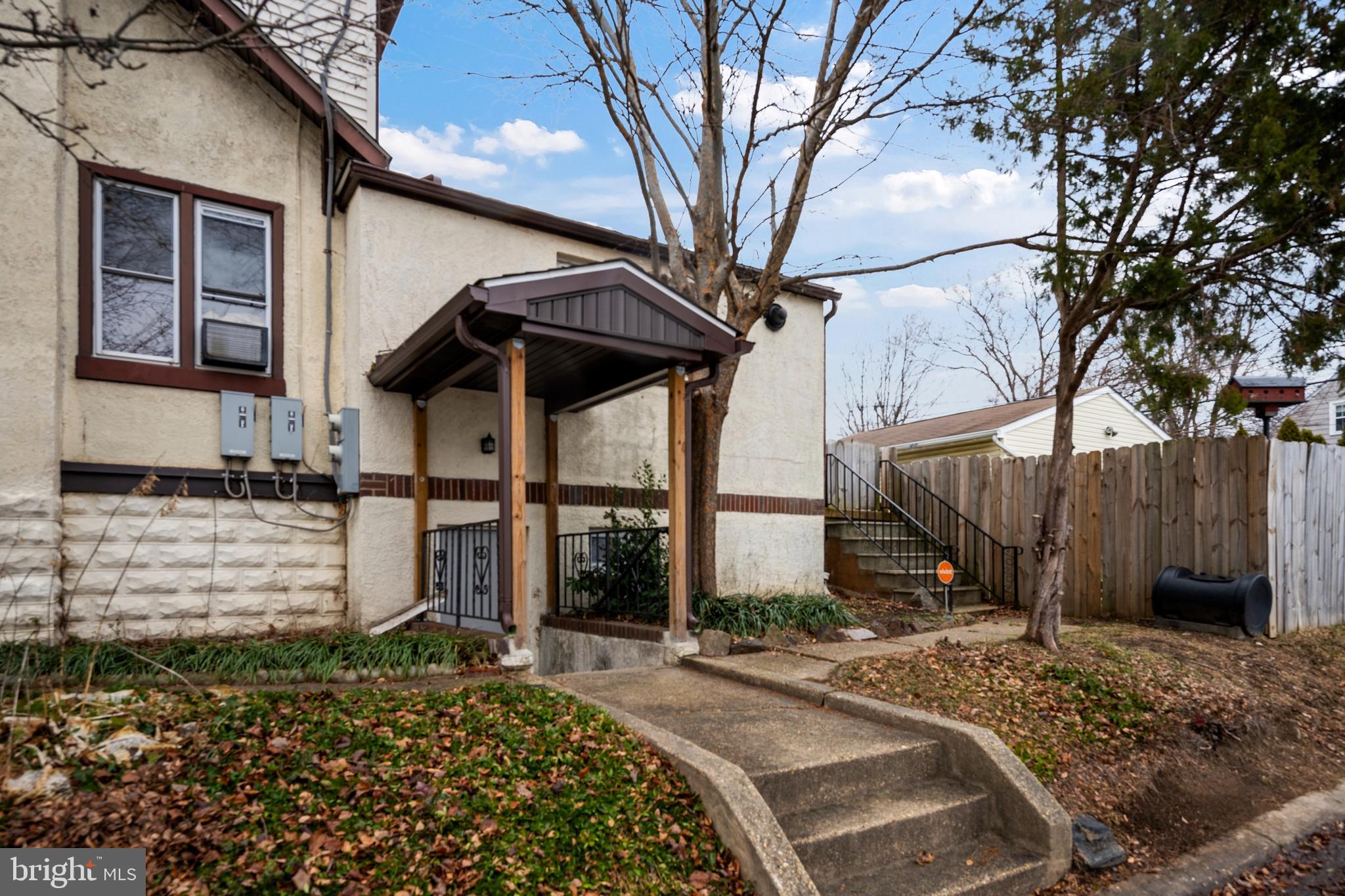 PARKVILLE - Residential Lease