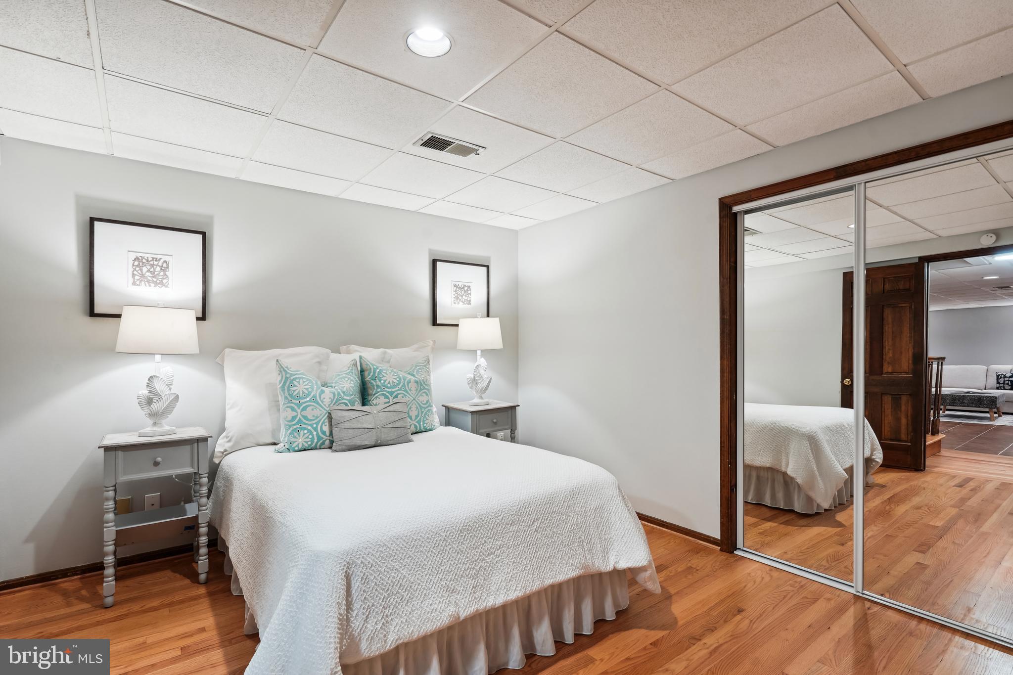 ACREDALE - Residential