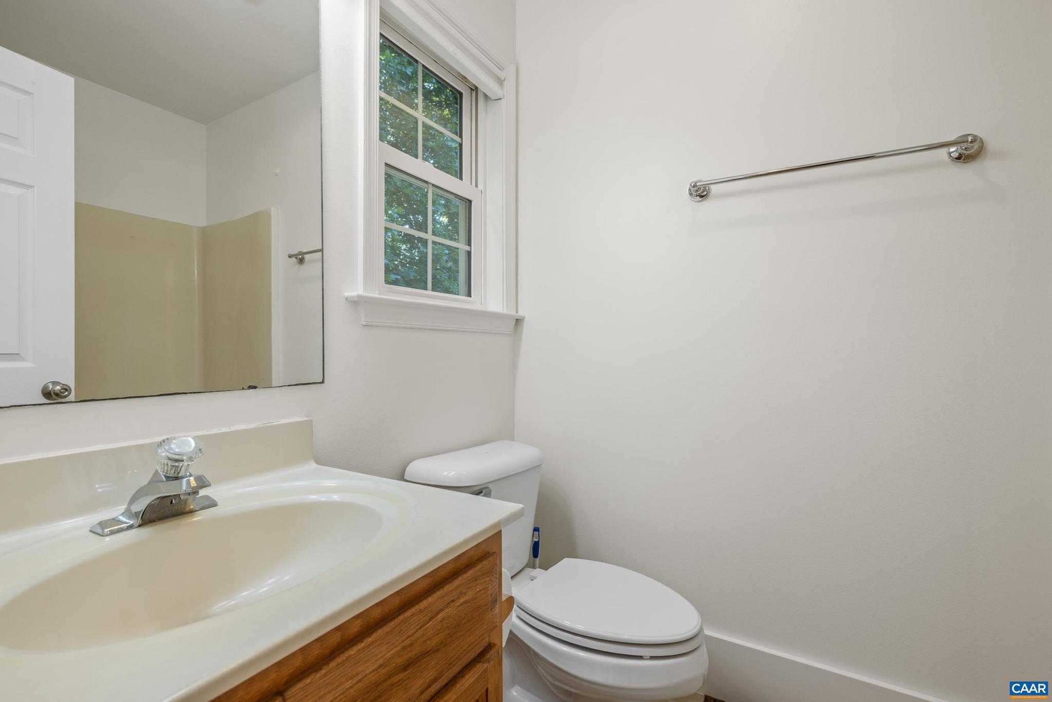 LAKE MONTICELLO - Residential