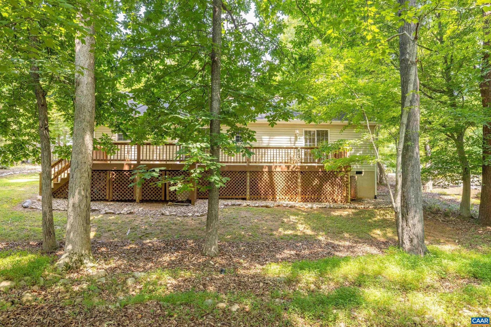 LAKE MONTICELLO - Residential