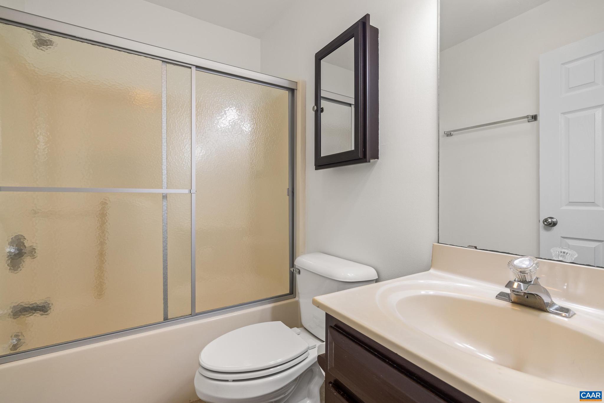 LAKE MONTICELLO - Residential