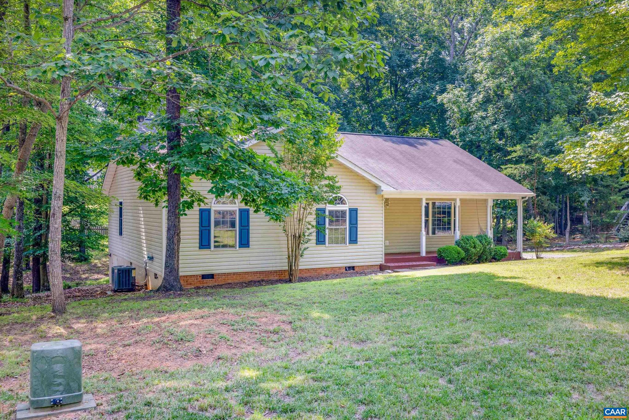 LAKE MONTICELLO - Residential