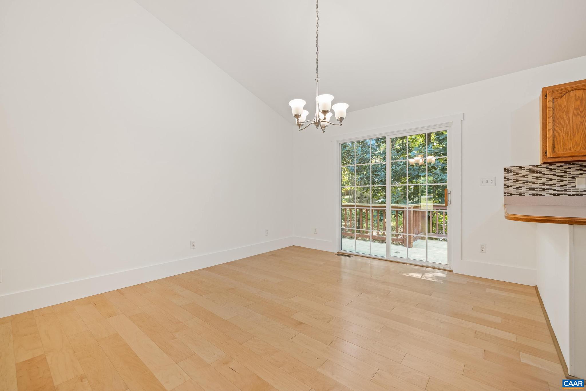 LAKE MONTICELLO - Residential