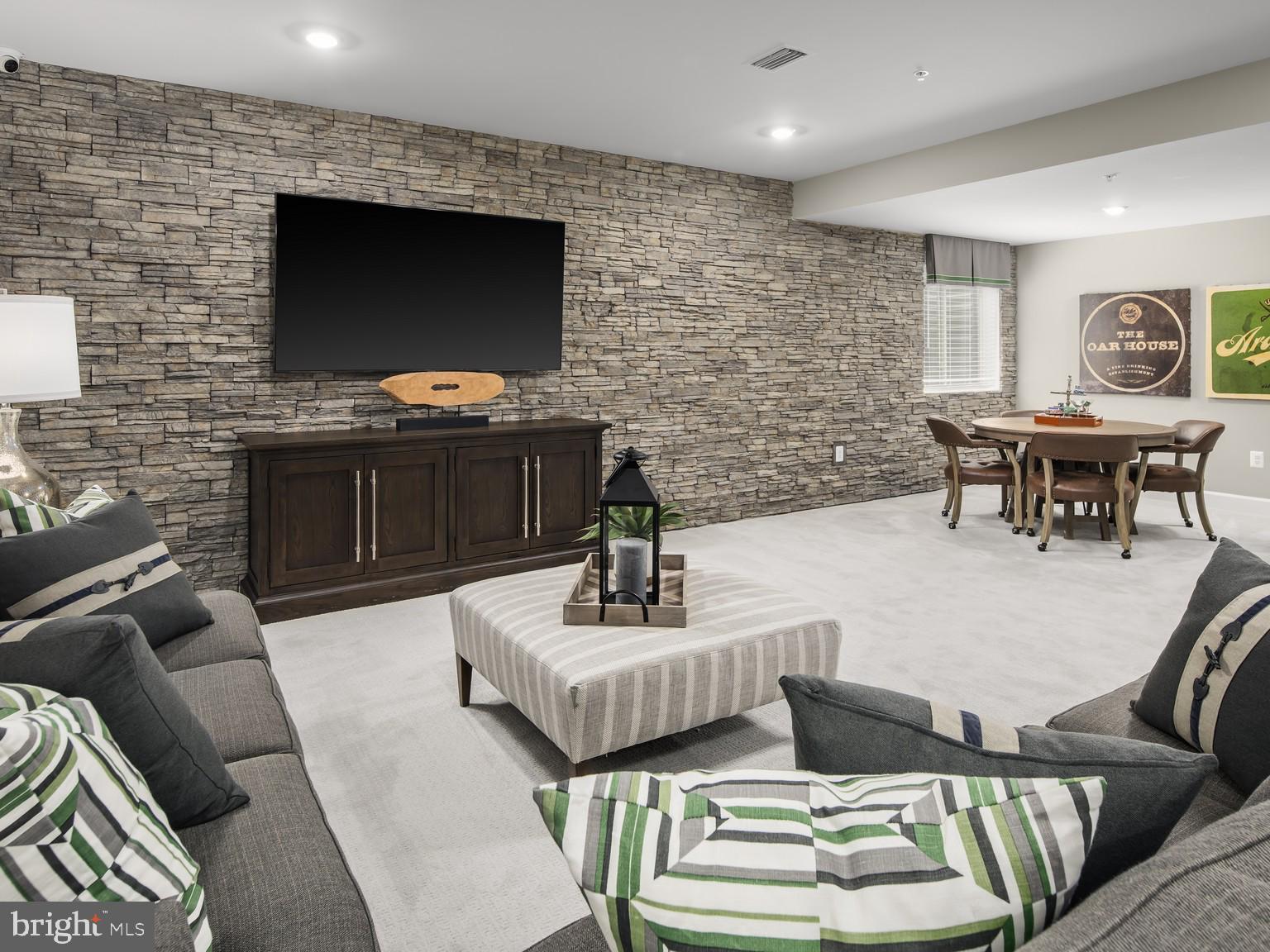 BLOOMFIELDS - Residential