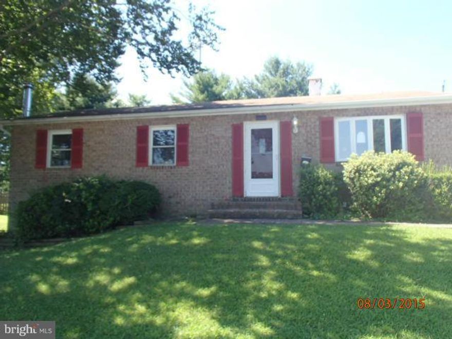 Wonderful chance to own this value priced home. Enjoy nice room sizes, wood floors, and a spacious backyard. The backyard deck is perfect for warm weather outdoor living space. This beautiful home is located in an attractive neighborhood just a short drive to Double Rock Park and right near local schools. Hurry soon, because this one won't last long!