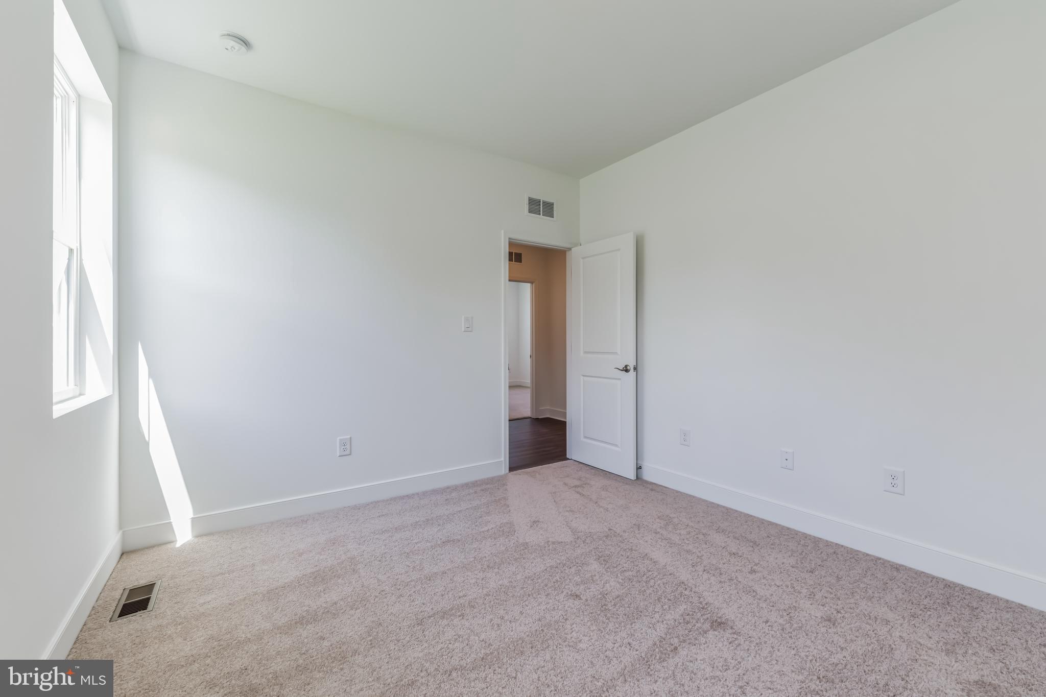 LIBERTY WEST - Residential