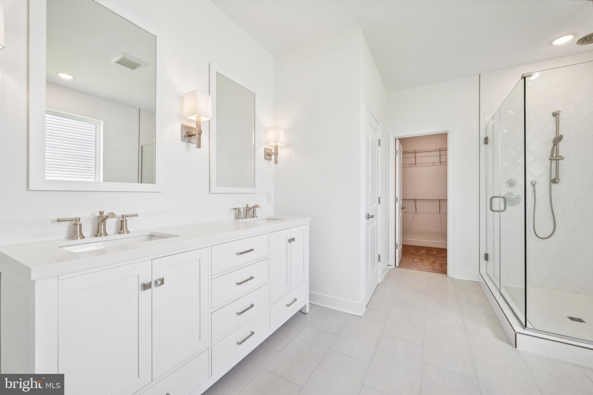 LIBERTY WEST - Residential