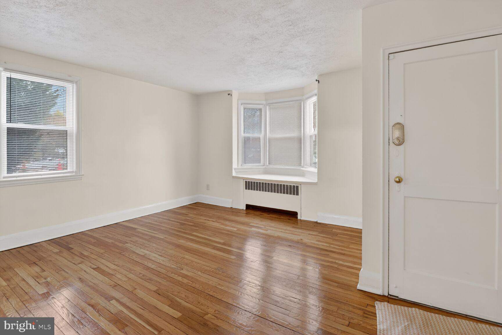 6133 PARKWAY DRIVE 1