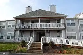 809 Waters Edge Drive, Newark, DE 19702