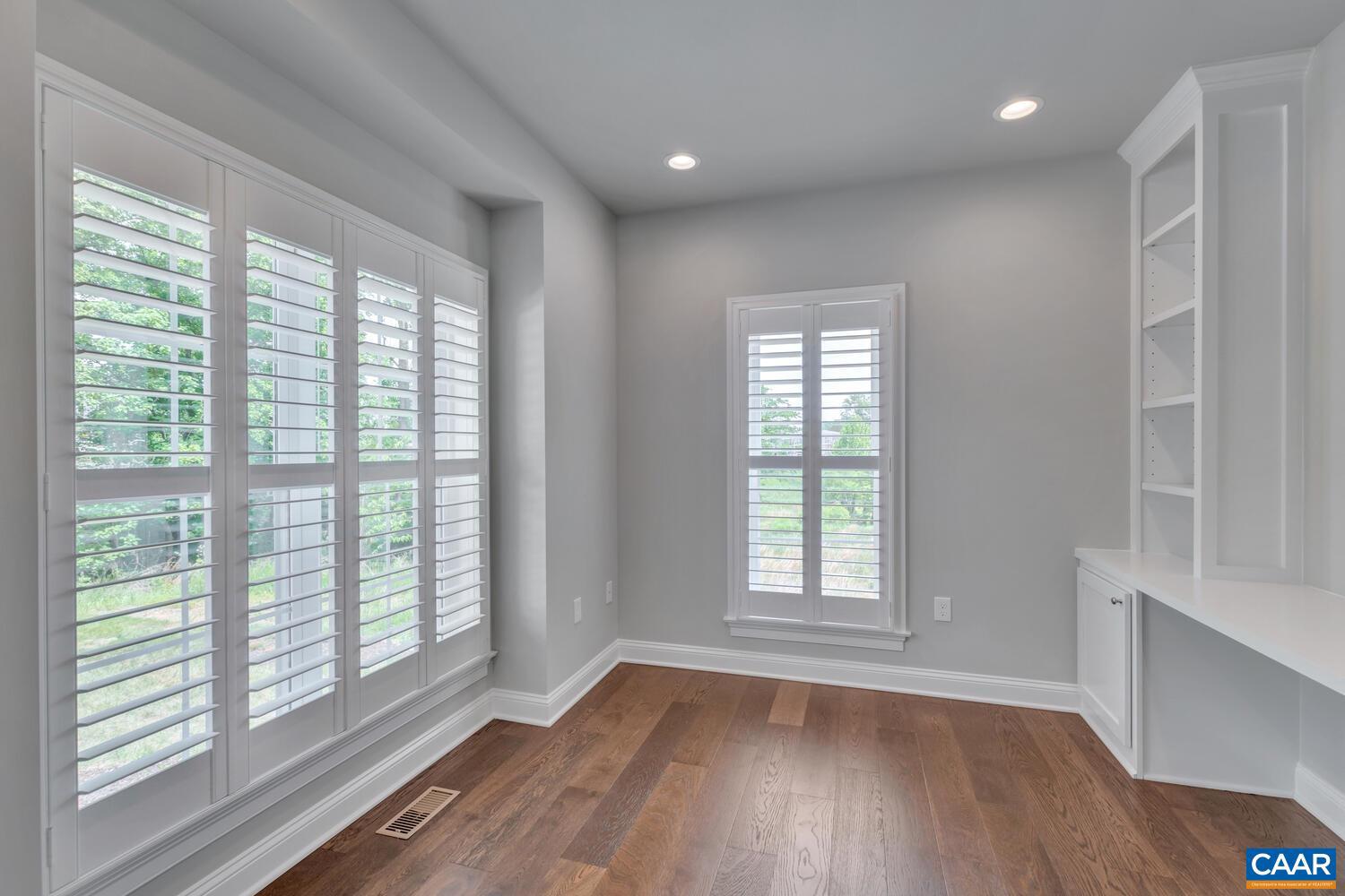 OLD TRAIL - Residential