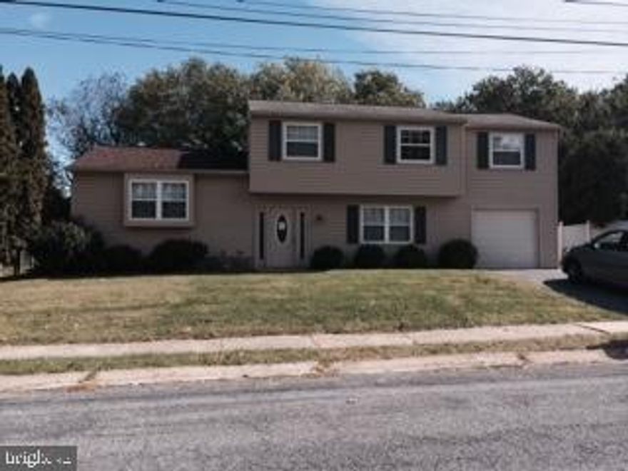 Beautiful remodeled home with 4 beds and 2.5 baths, 1 car garage and beautiful yard. See attachment for PAS requirements and WFHM offer submittal information in MLS document section.