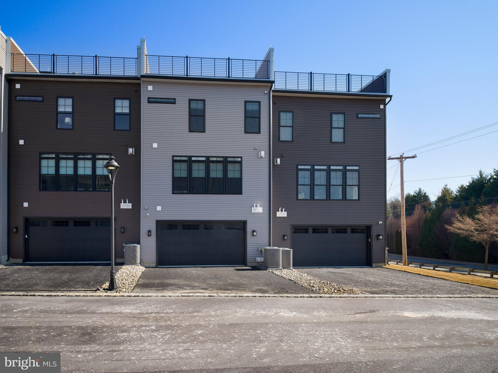 NEWTOWN WALK AT ELLIS PRESERVE - Residential