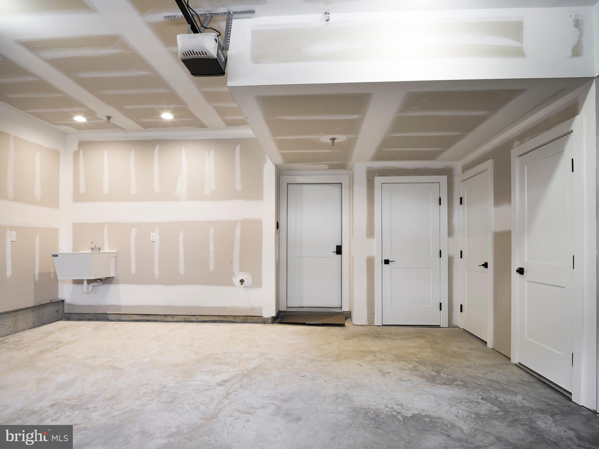 NEWTOWN WALK AT ELLIS PRESERVE - Residential