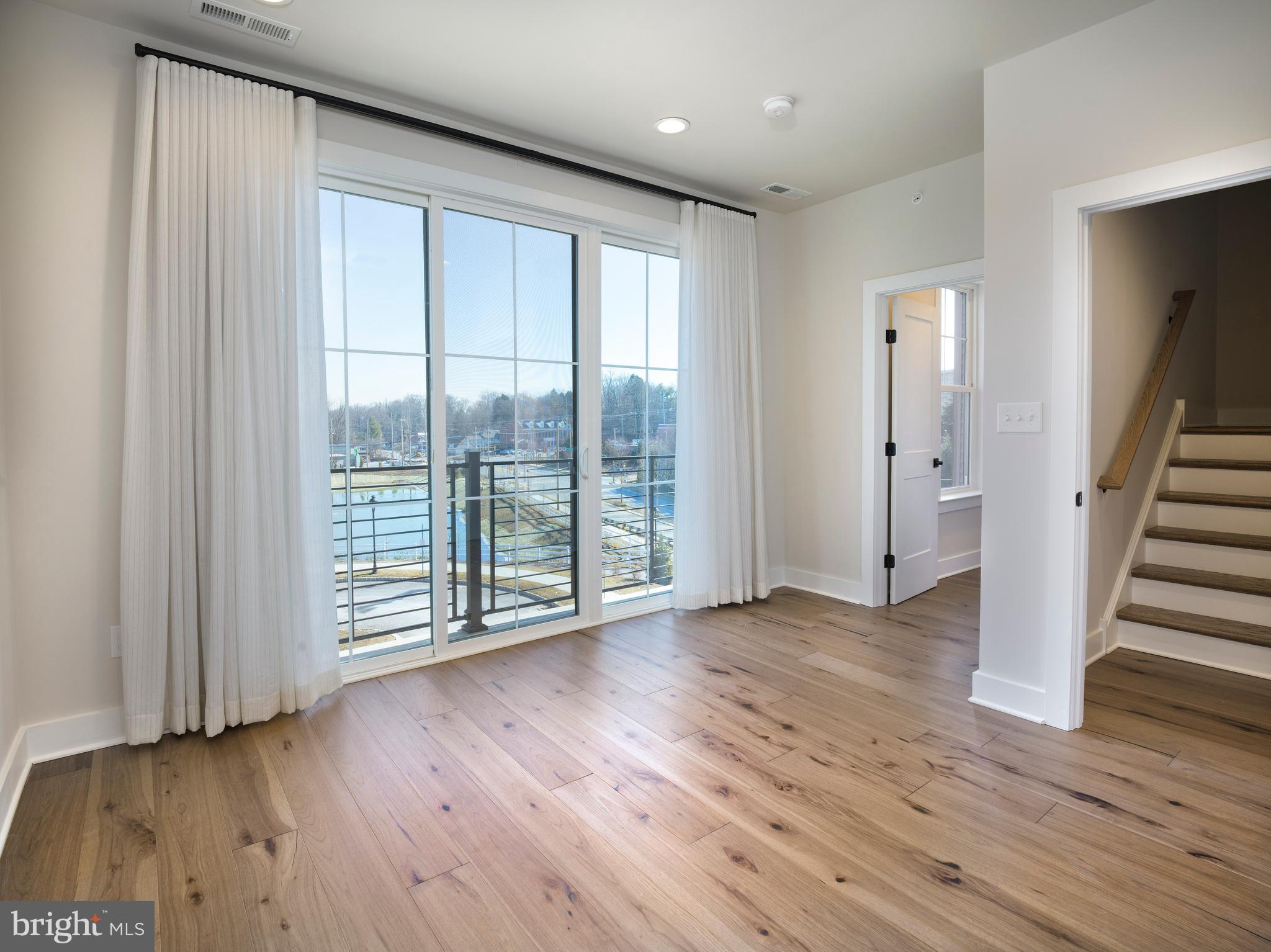 NEWTOWN WALK AT ELLIS PRESERVE - Residential