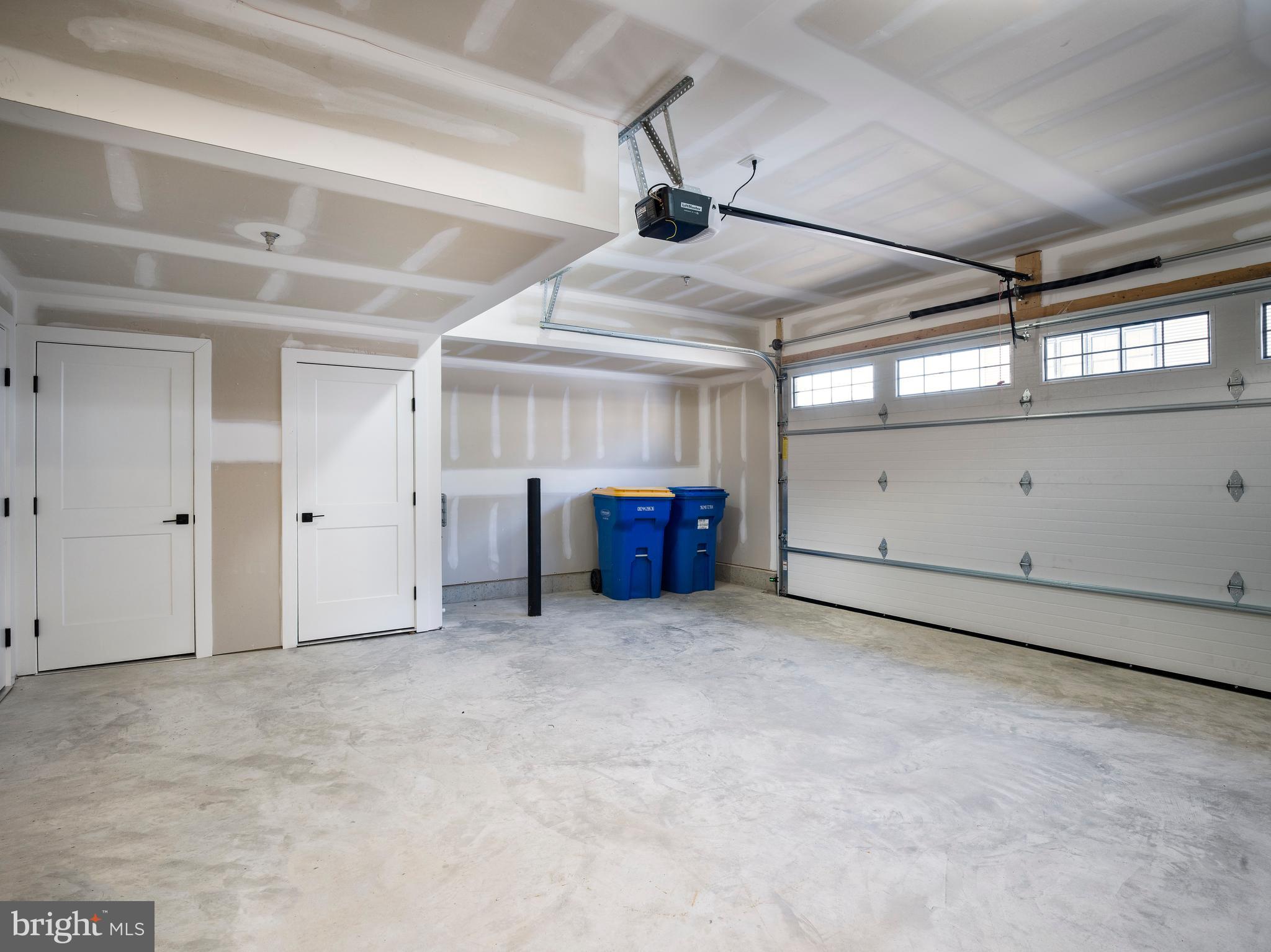 NEWTOWN WALK AT ELLIS PRESERVE - Residential