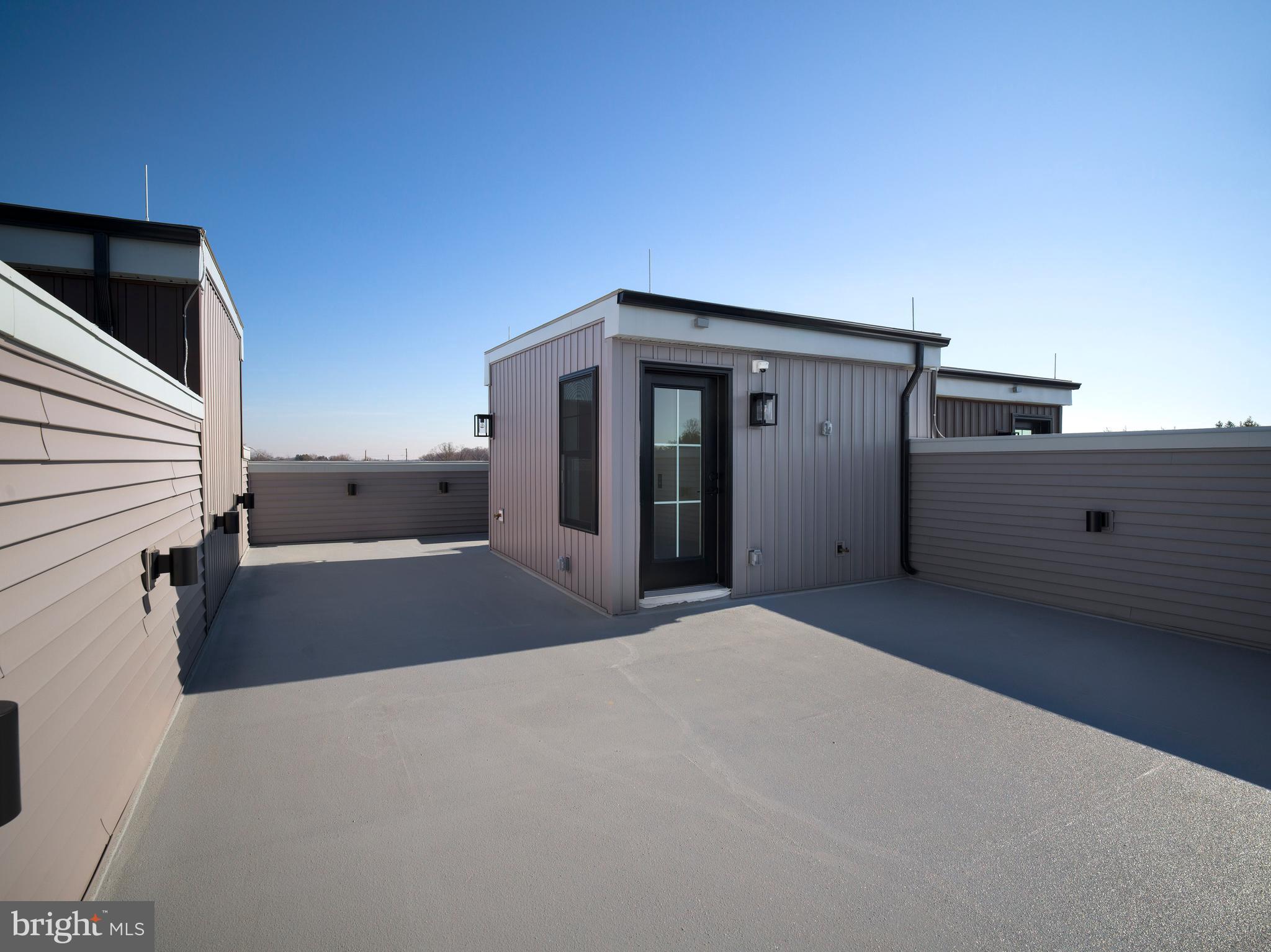 NEWTOWN WALK AT ELLIS PRESERVE - Residential