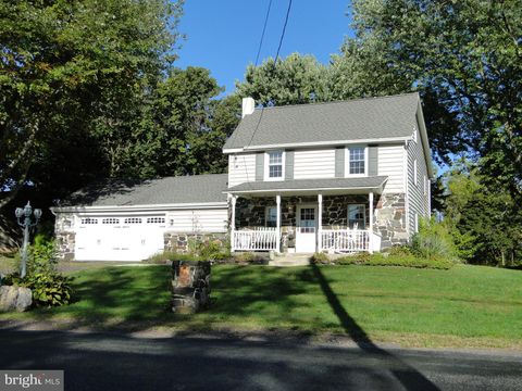 2365 E SWAMP ROAD QUAKERTOWN PA 18951