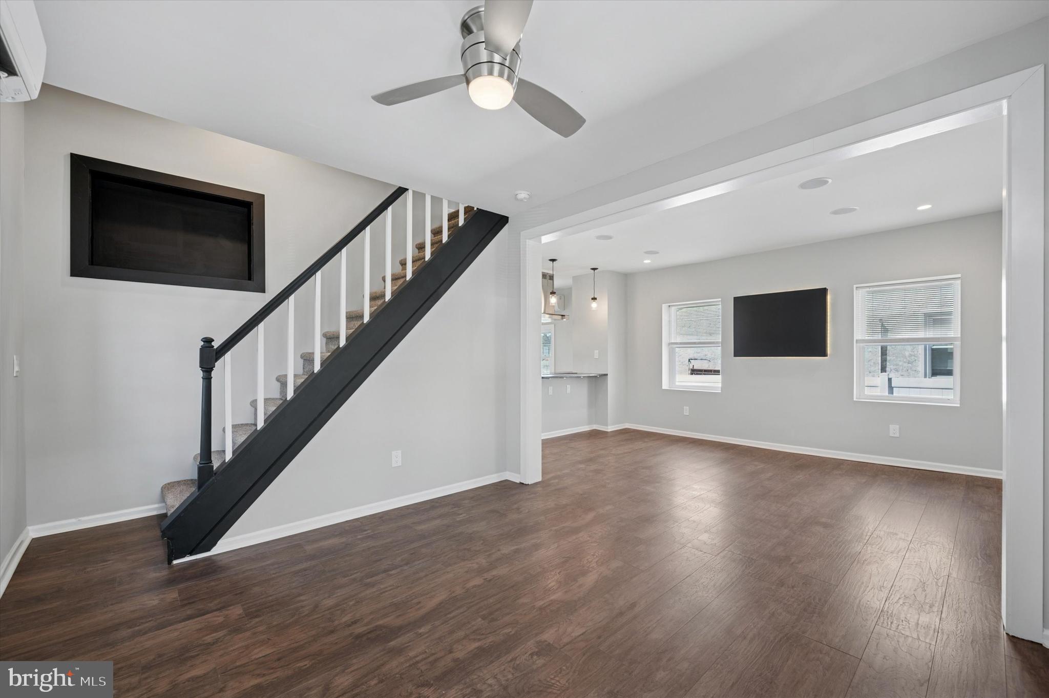 280 N MAIN STREET