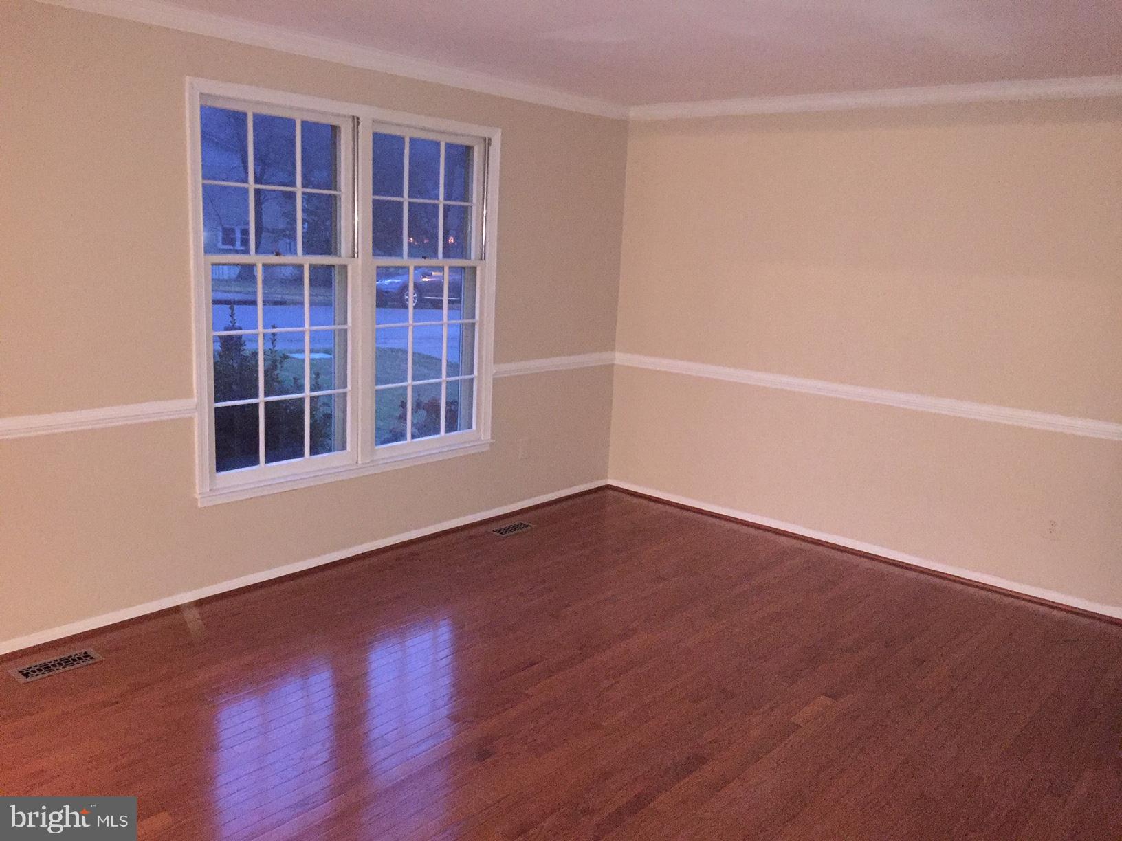 KINGS PARK WEST - Residential Lease