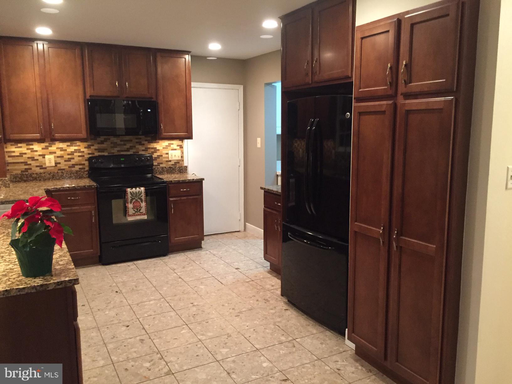 KINGS PARK WEST - Residential Lease