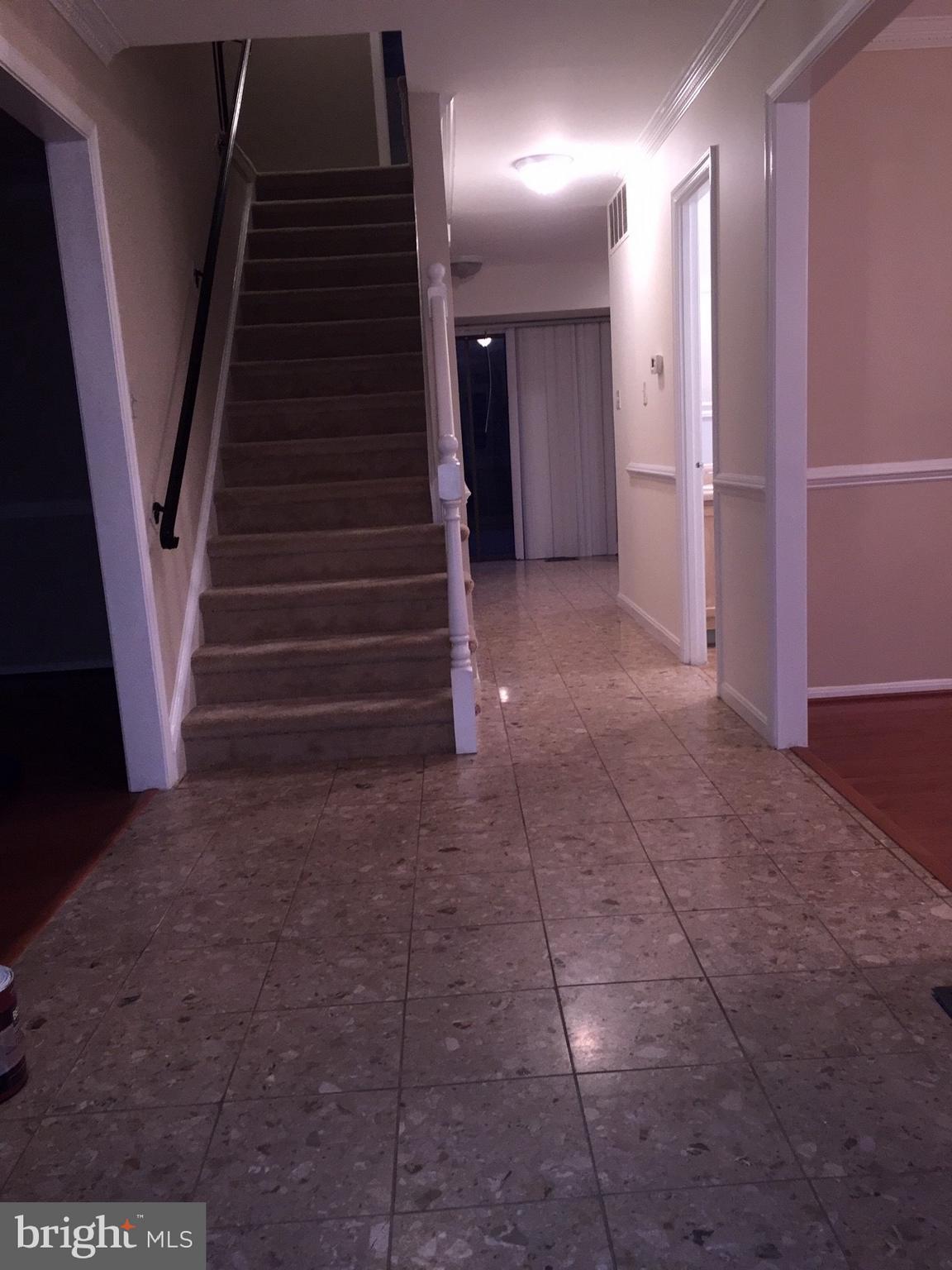 KINGS PARK WEST - Residential Lease