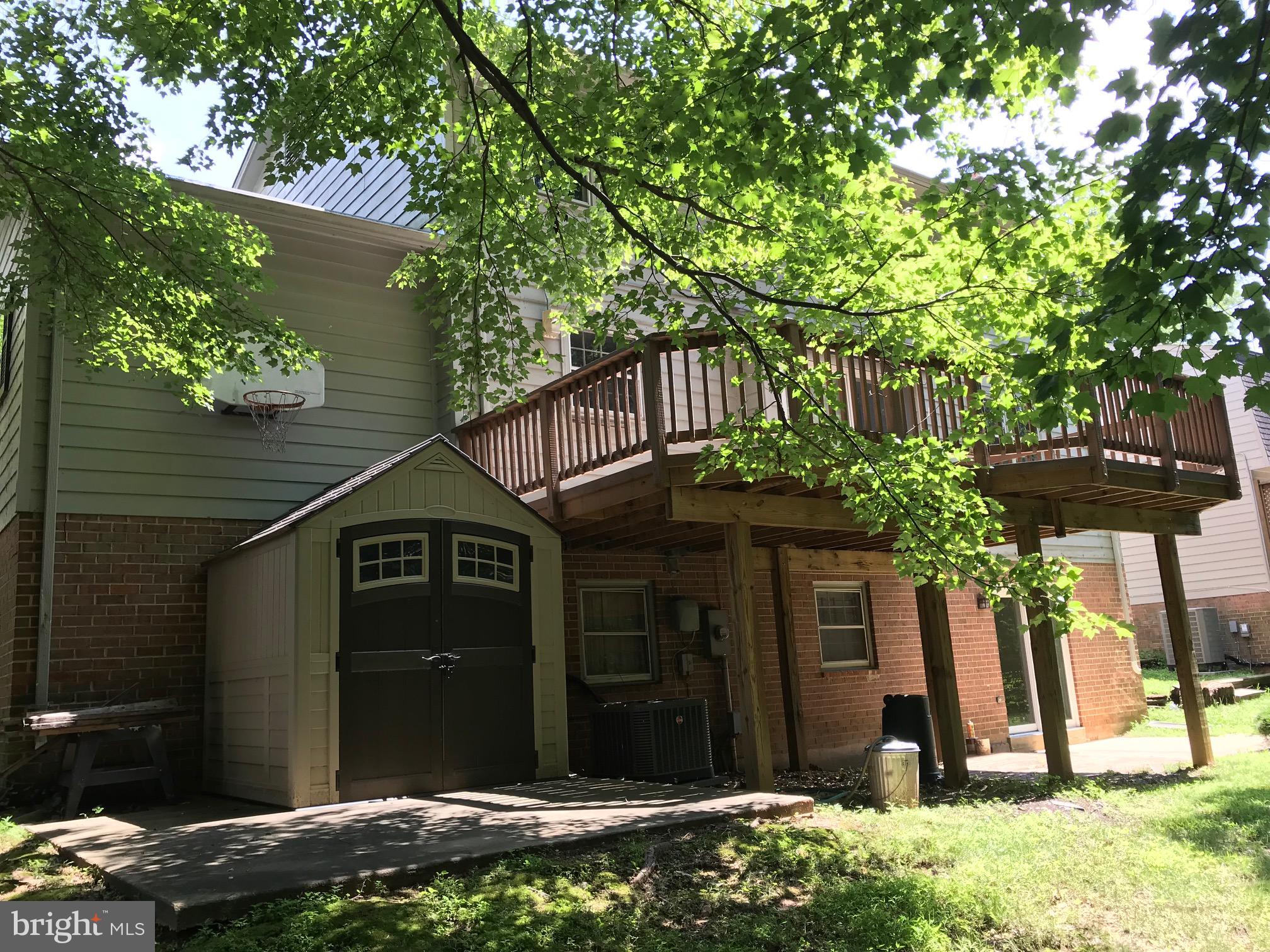 KINGS PARK WEST - Residential Lease