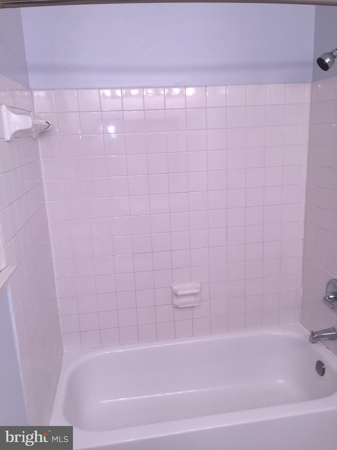 KINGS PARK WEST - Residential Lease