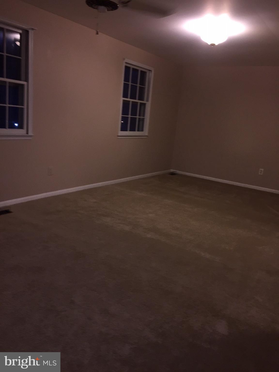 KINGS PARK WEST - Residential Lease