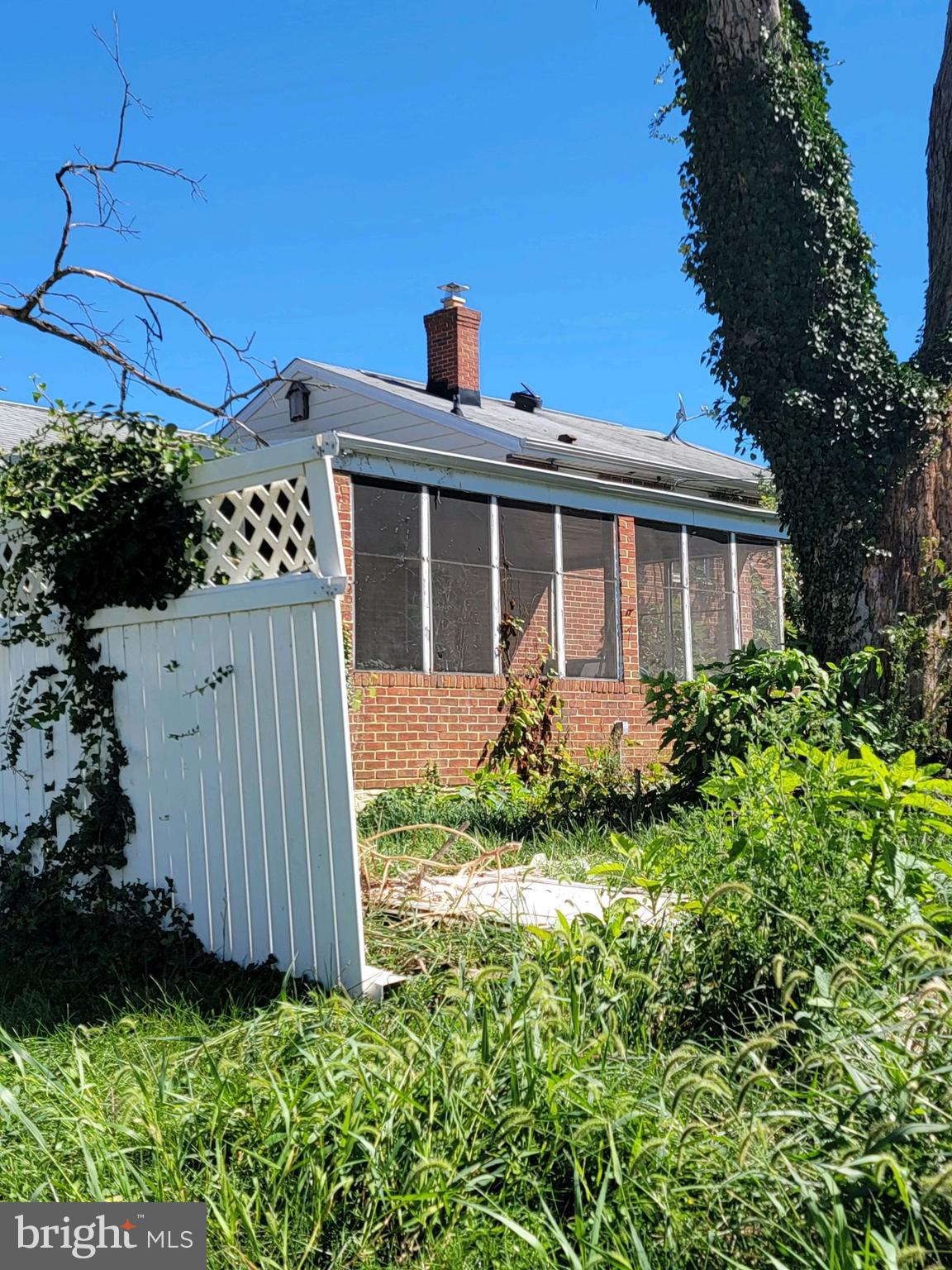 INGLEWOOD - Residential