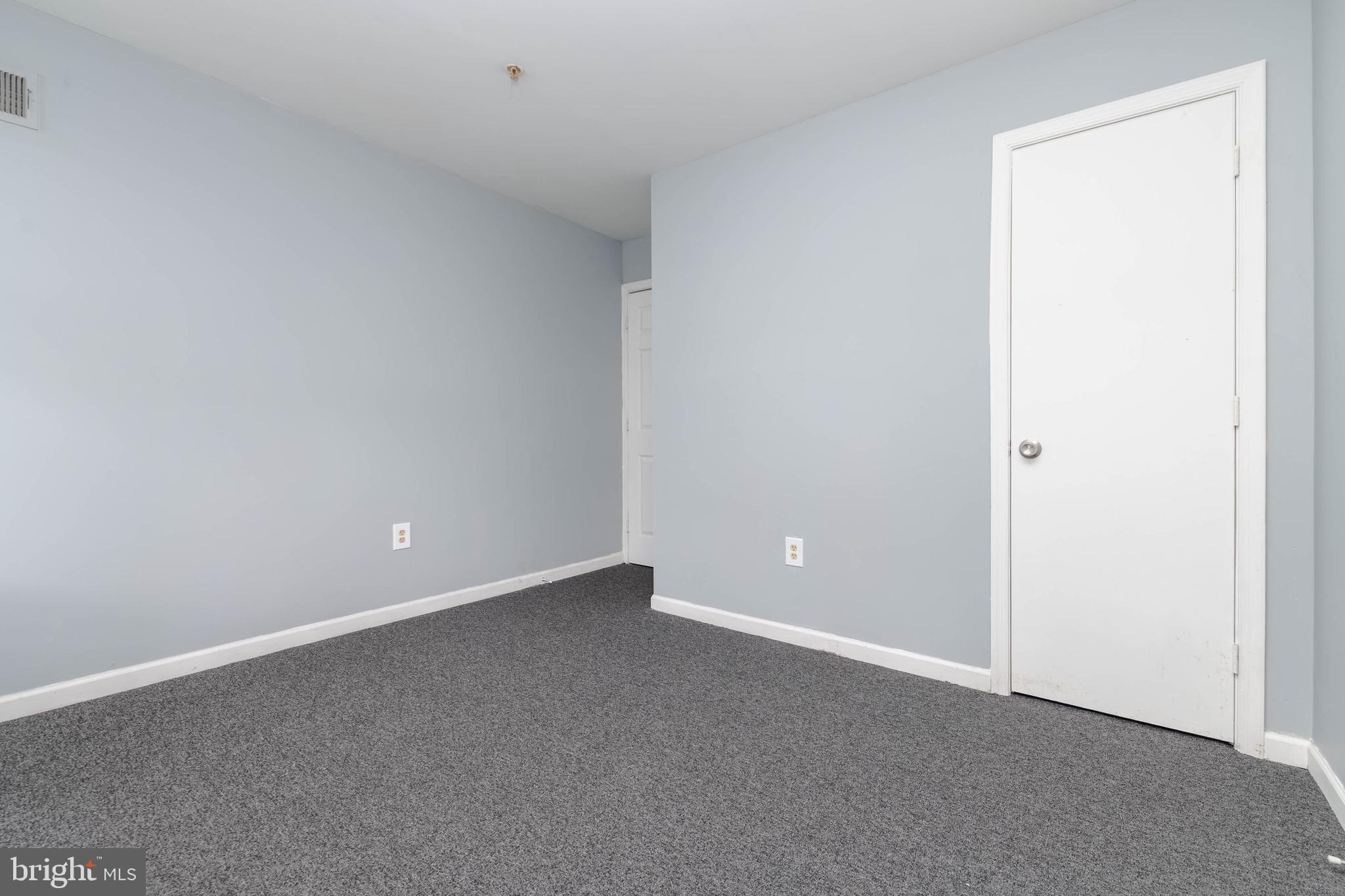 SANDTOWN-WINCHESTER - Residential