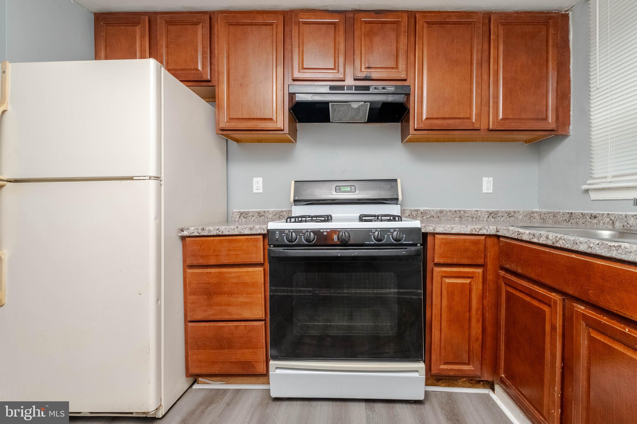 SANDTOWN-WINCHESTER - Residential