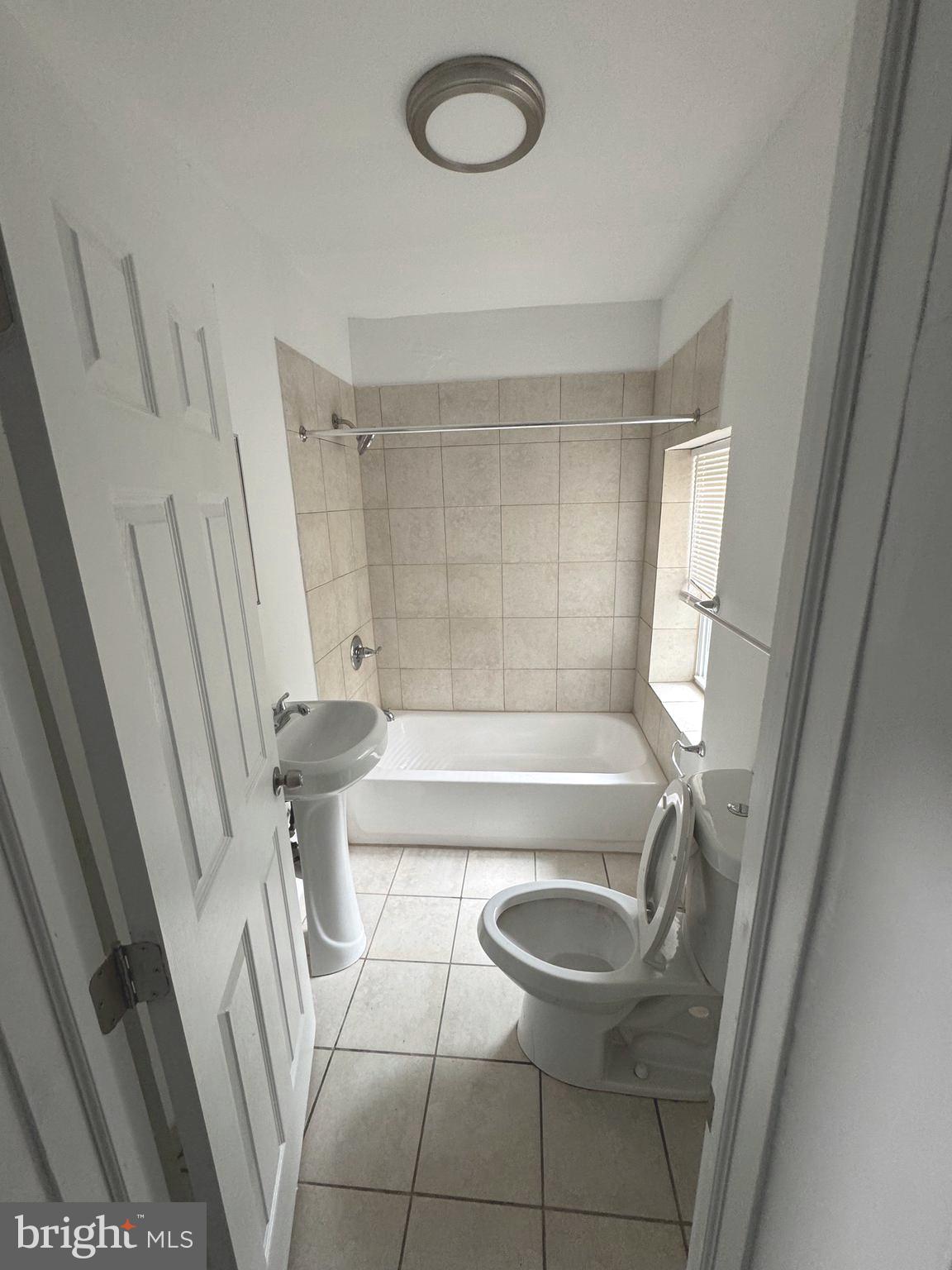 UPTON - Residential Lease