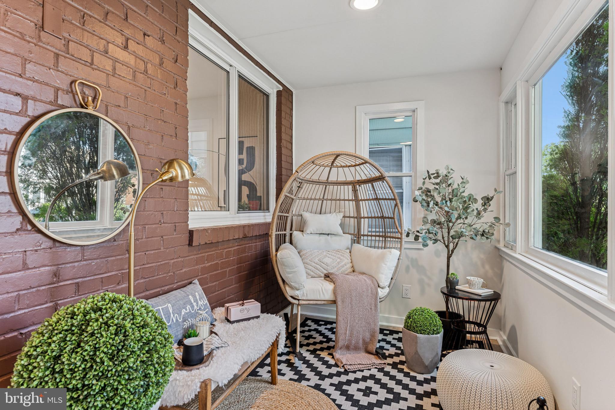 141 LYNHAVEN DRIVE